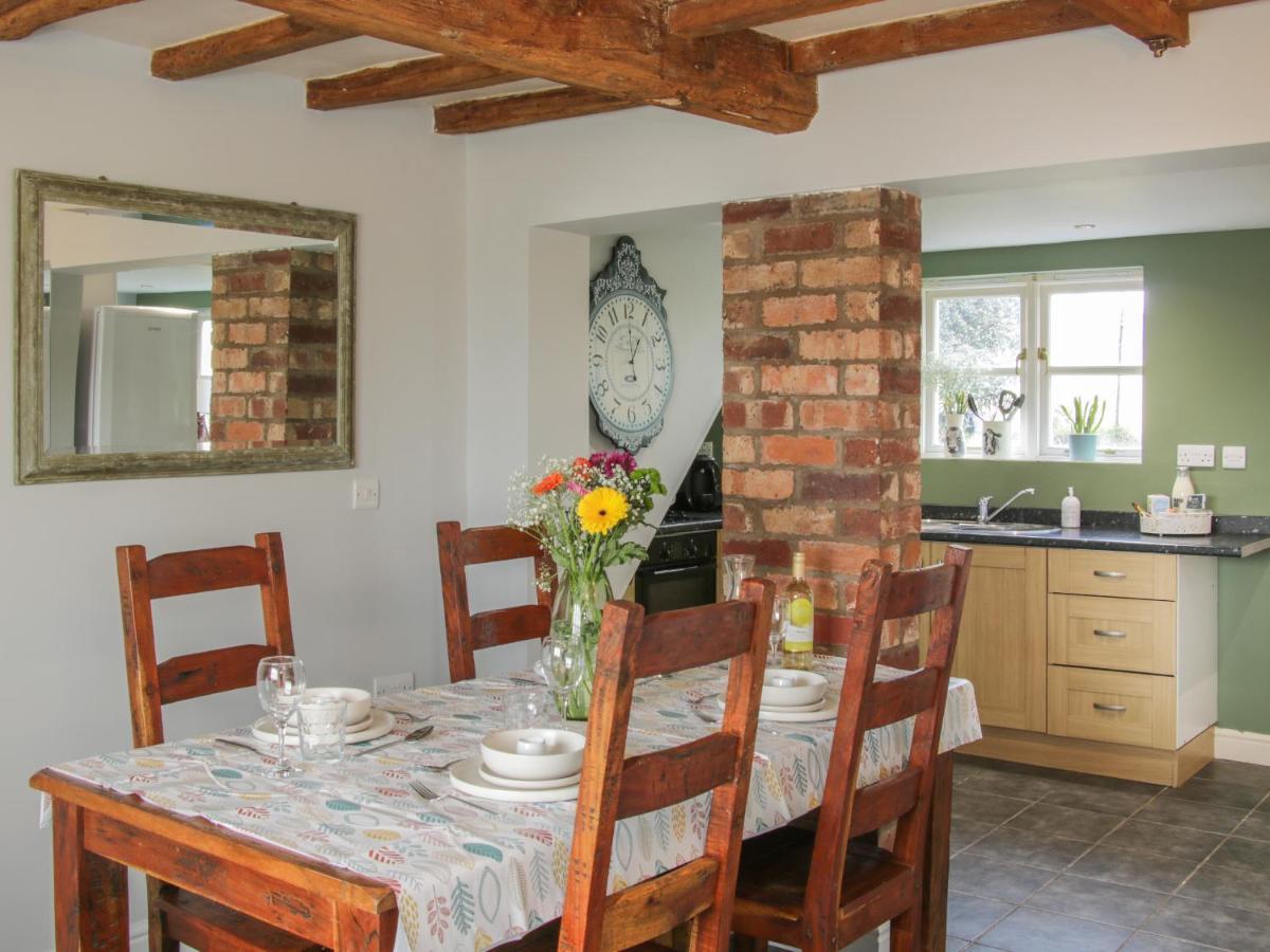 1 Royal Oak Cottages Shrewsbury Dış mekan fotoğraf